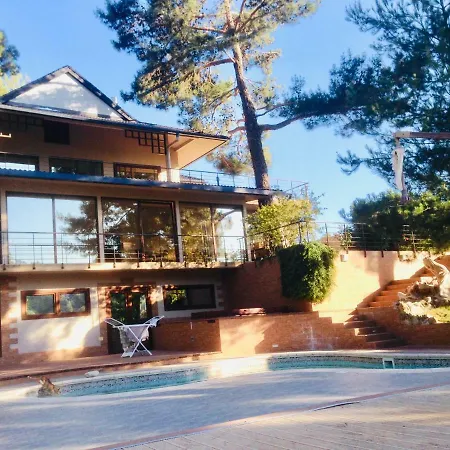 House Country house *